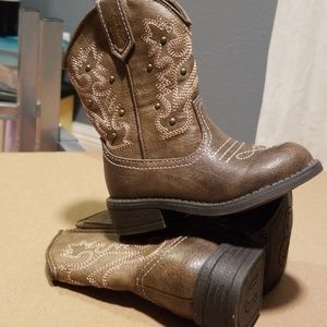 Cherokee Brown Cowgirl Boots Size 6